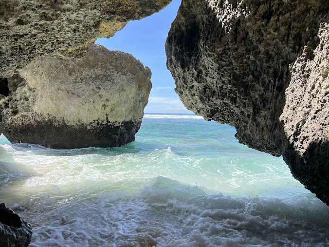 Suluban Beach, photo 2 of 8