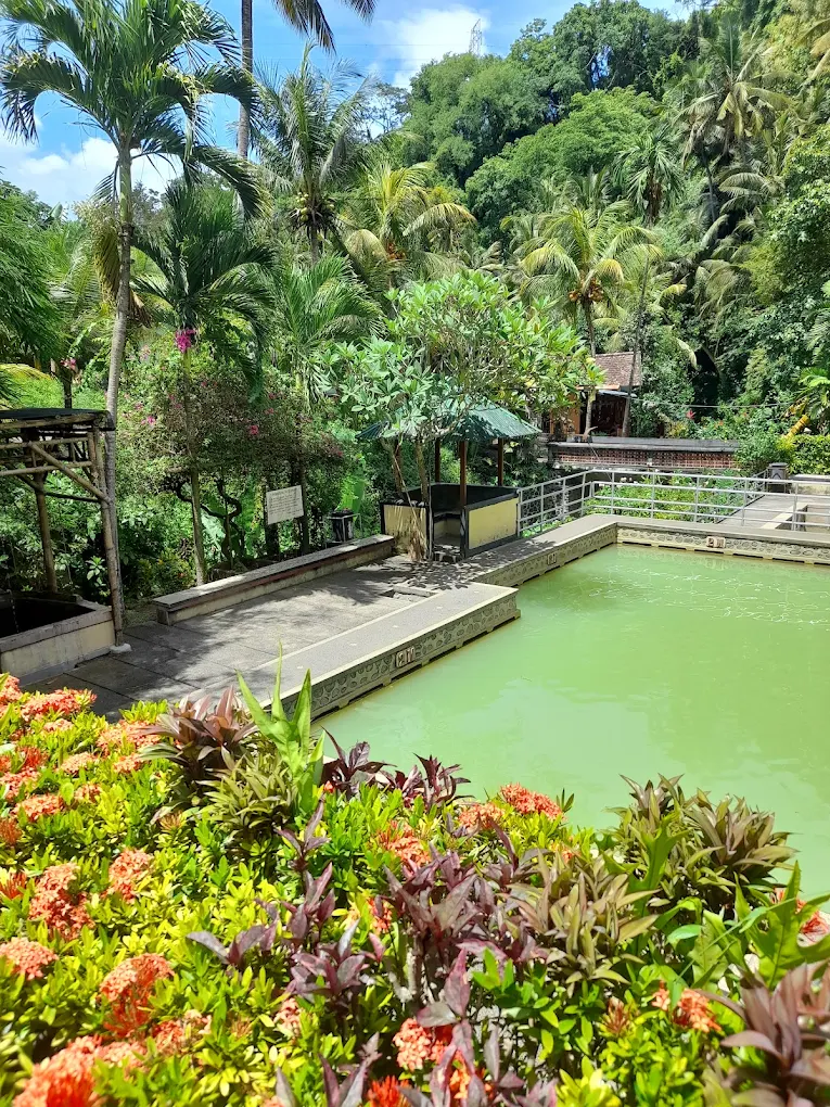 Banjar Hot Spring, photo 1 of 8
