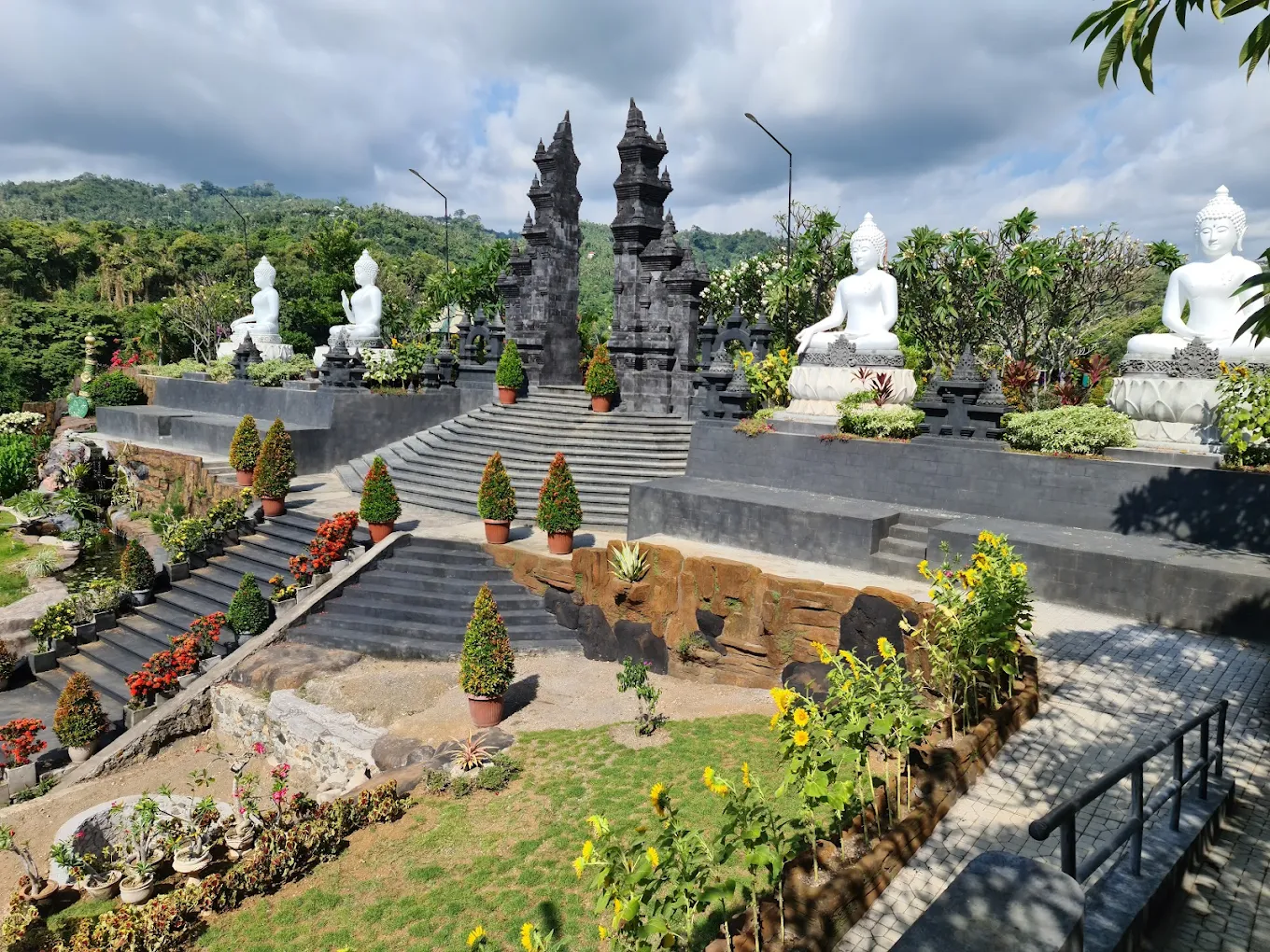 Brahmavihara-Arama, photo 1 of 11