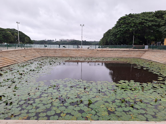 Ulsoor Lake Pathway, photo 2 of 9