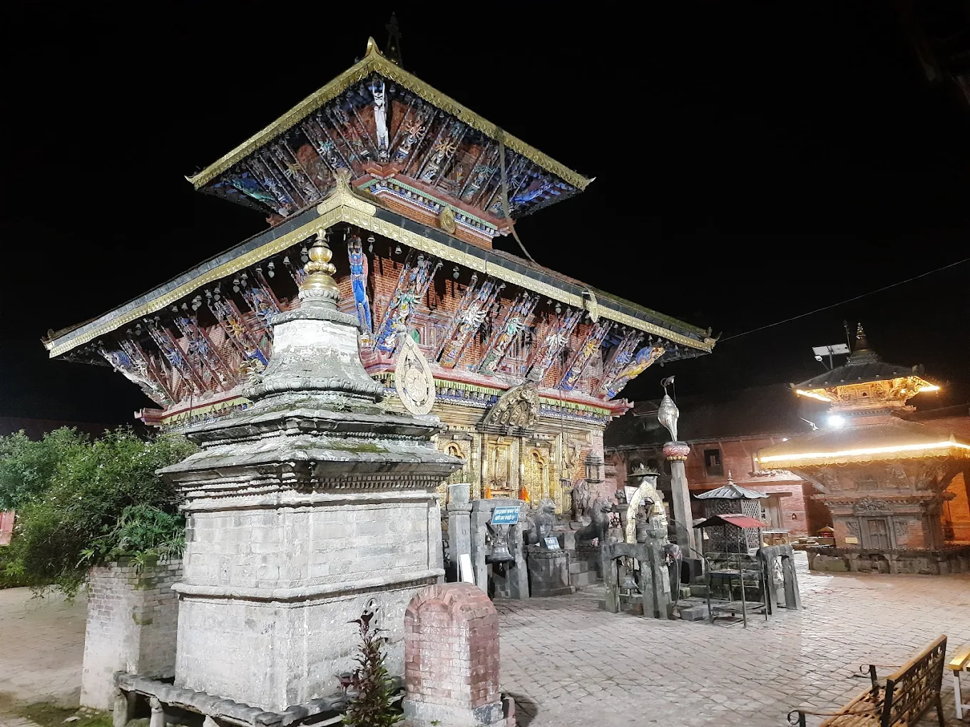 Changu Narayan Temple, photo 2 of 10