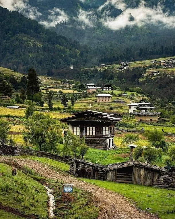 Phobjikha Valley, photo 3 of 9