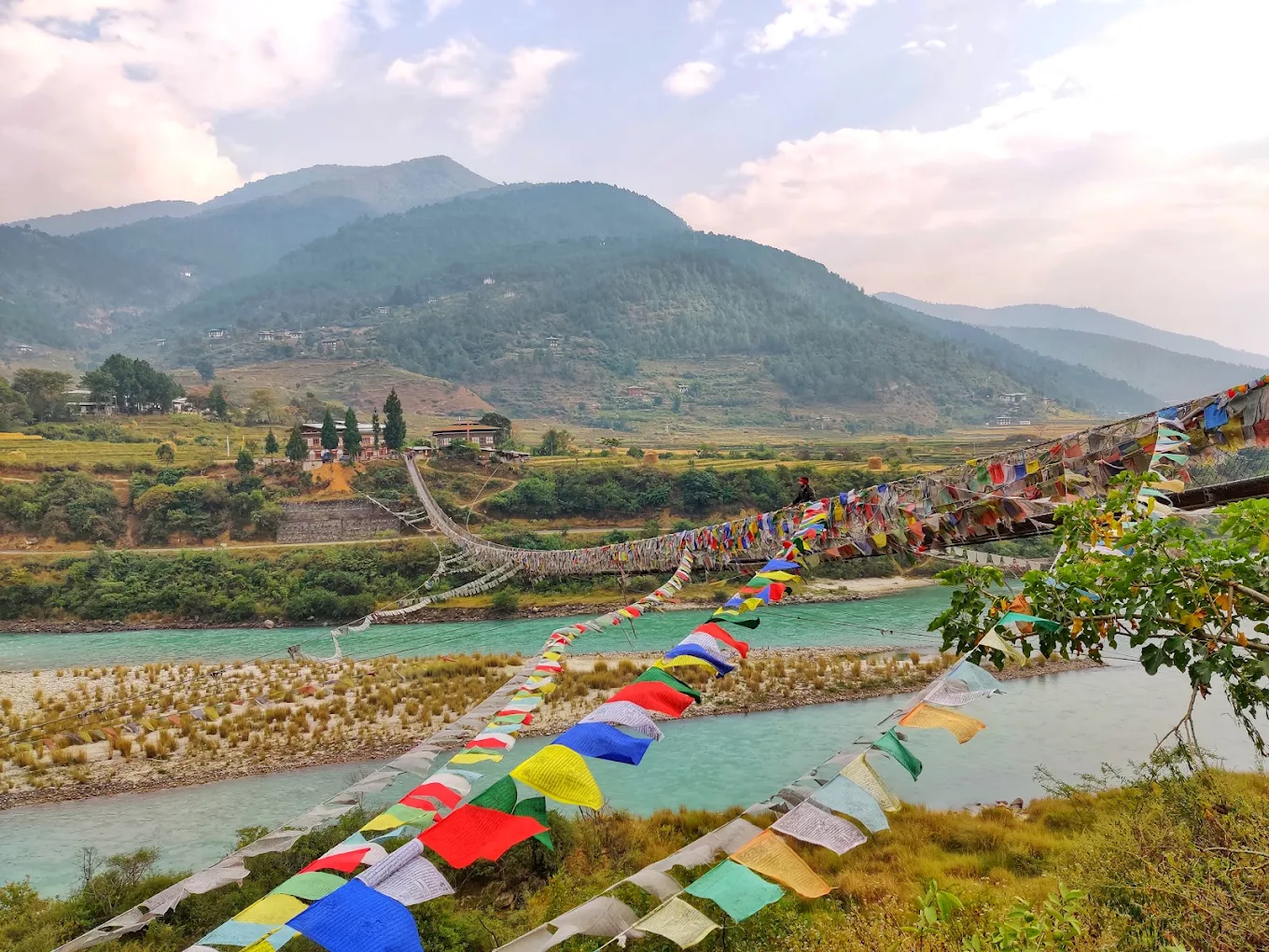 Punakha Suspension Bridge, photo 3 of 11