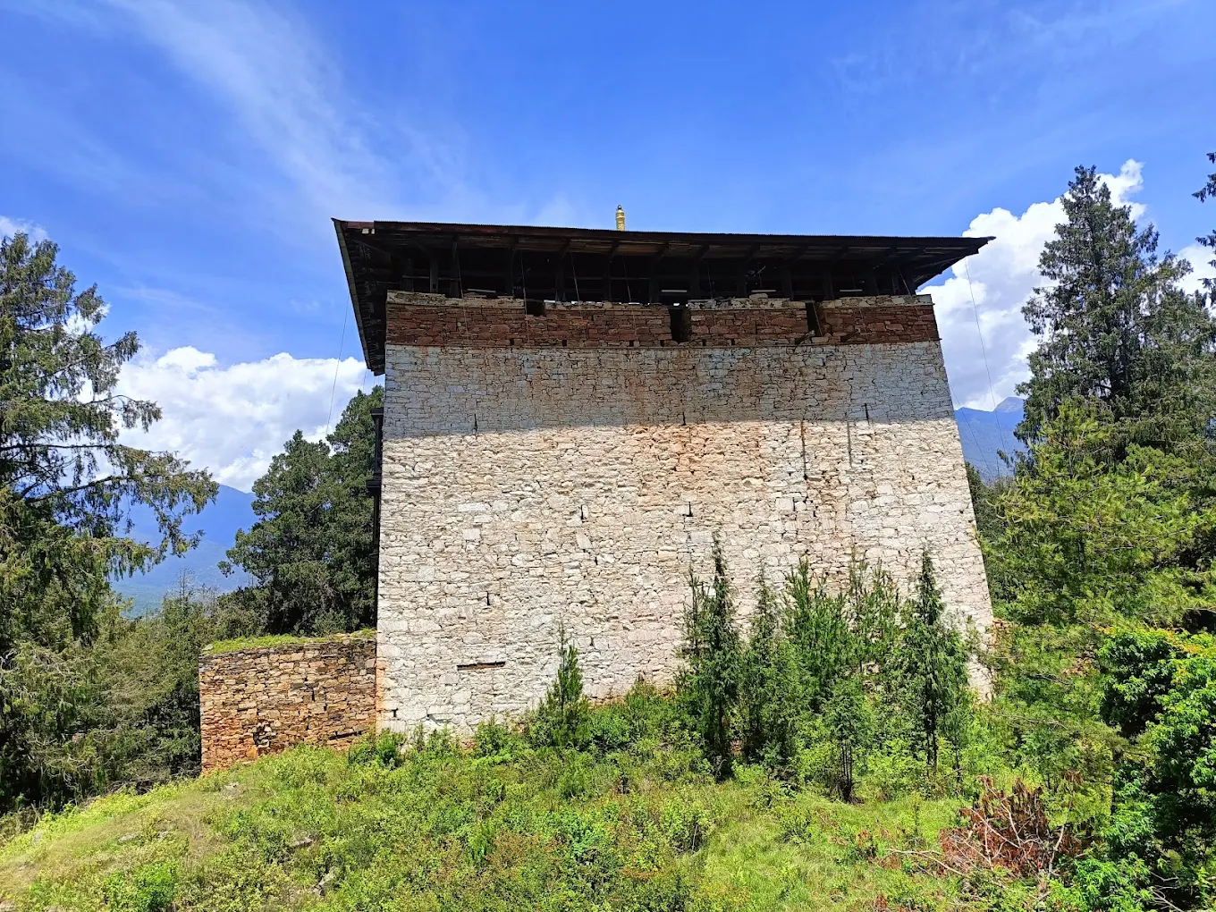Zuri Dzong, photo 2 of 9