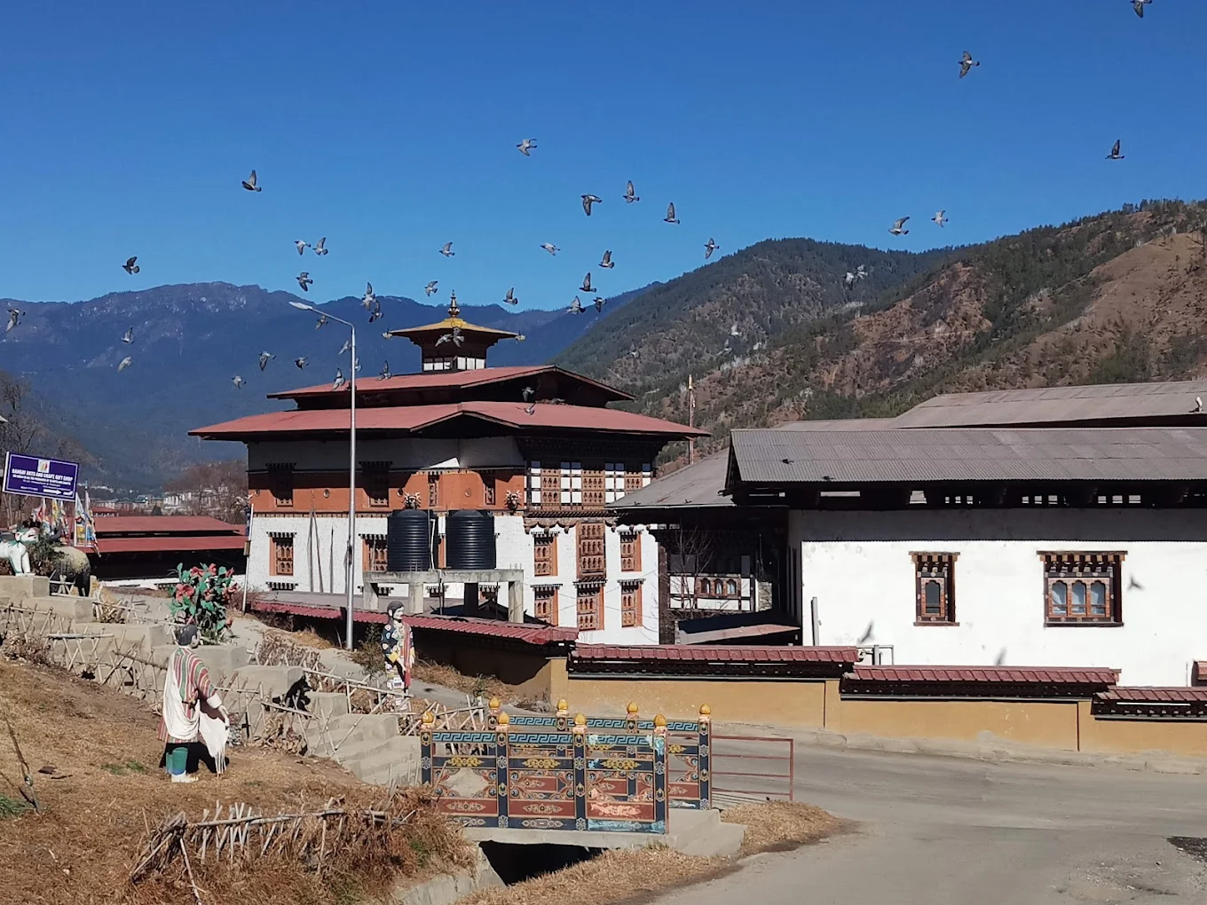 Royal Textile Academy རྒྱལ་འཛིན་ཐག་རིག་སློབ་སྡེ།, photo 2 of 12