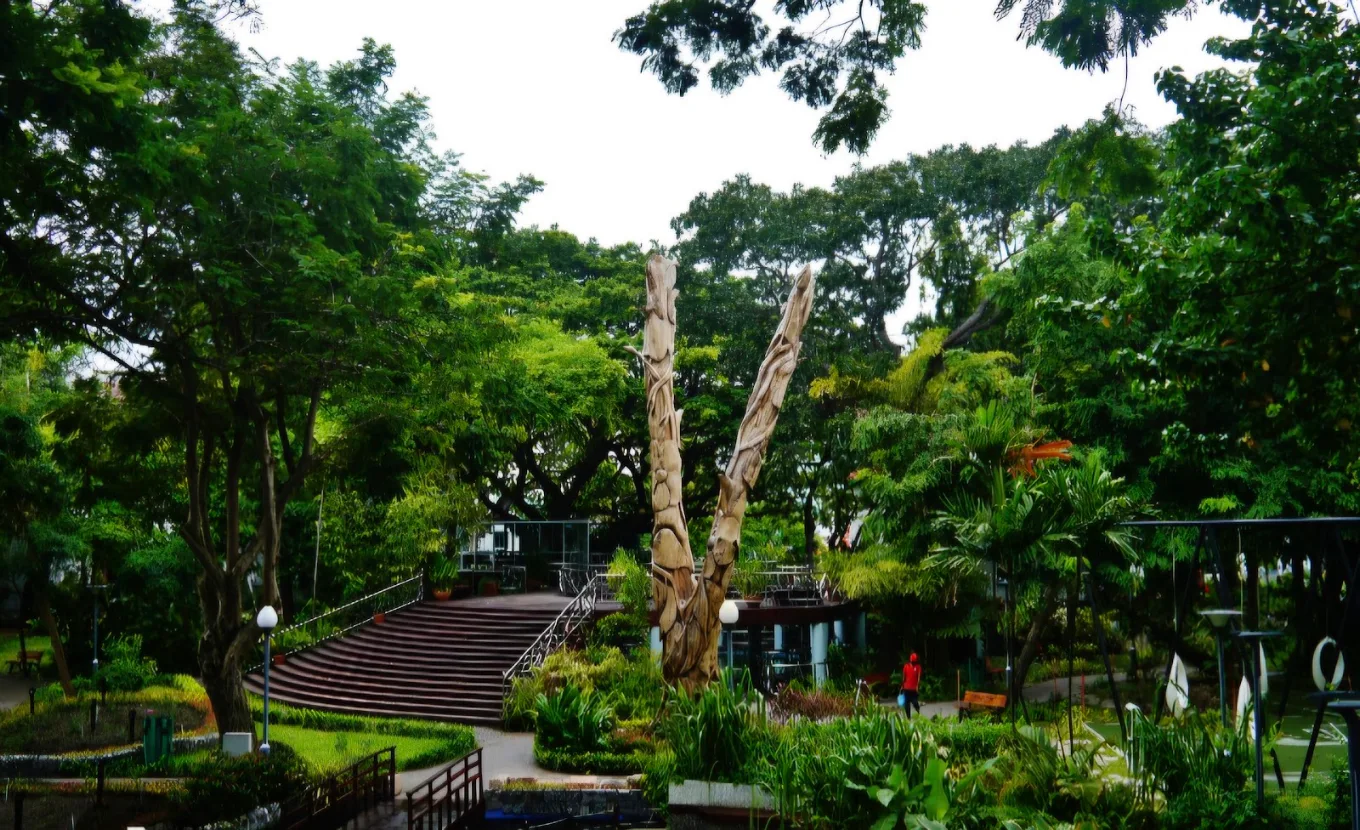 Sultan Park, photo 1 of 11
