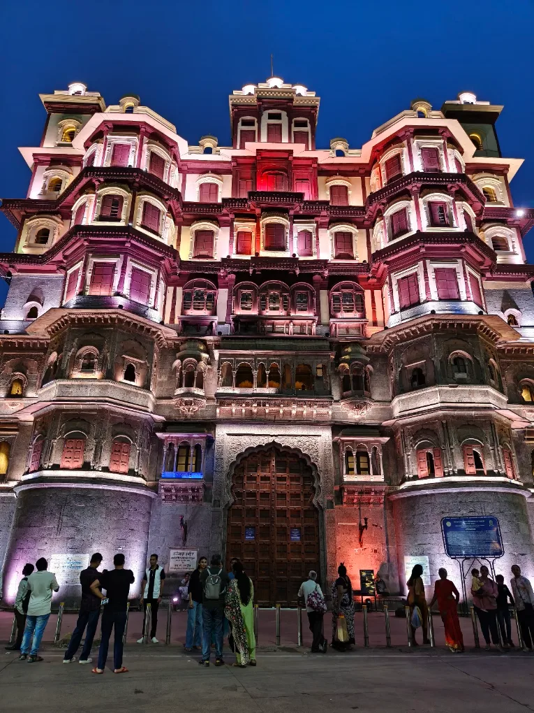 Rajwada Palace, photo 1 of 9