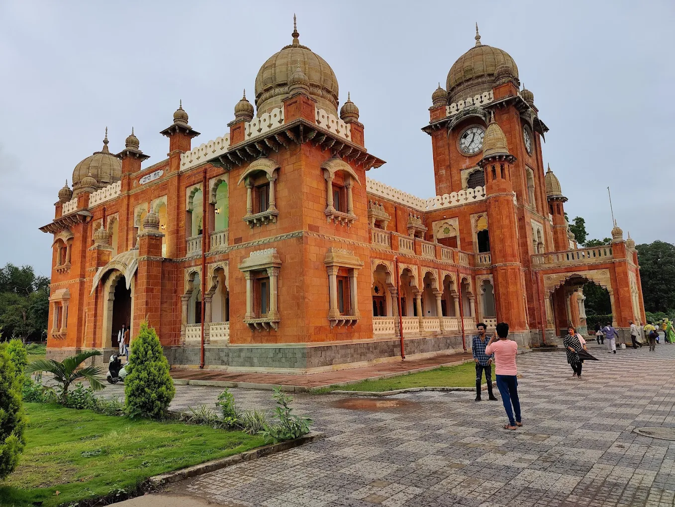 Gandhi hall, photo 2 of 8