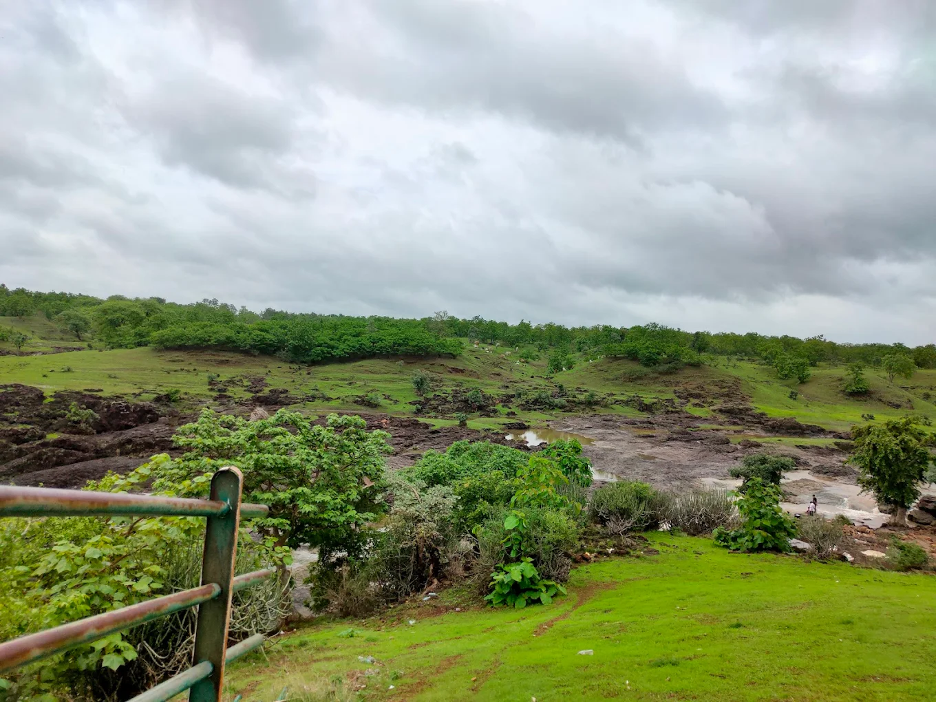 Tincha Waterfall, photo 3 of 9