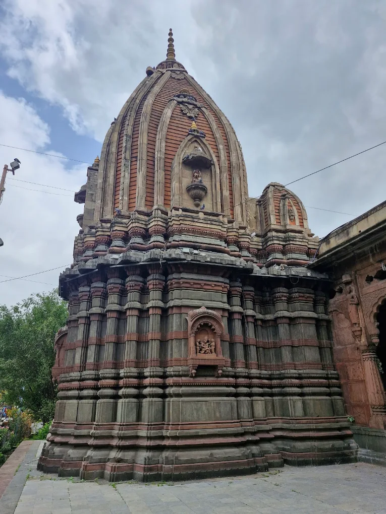 Maharaja Shivajirao Holkar Chhatri, photo 4 of 7