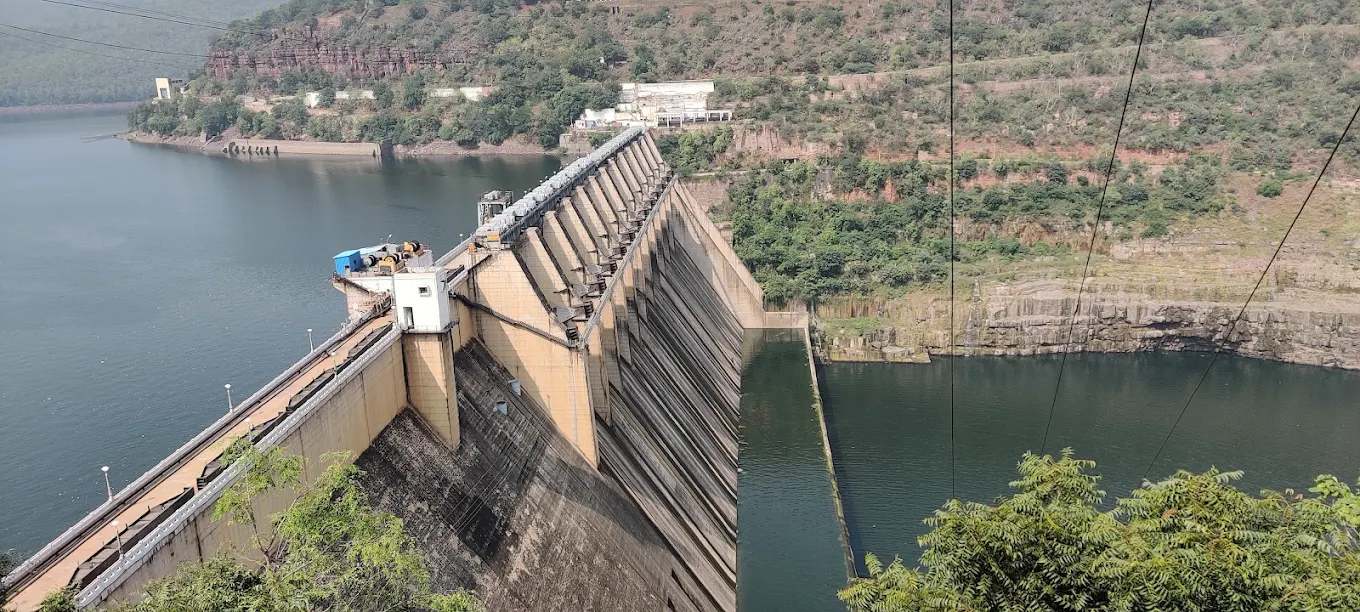Srisailam dam, photo 2 of 10