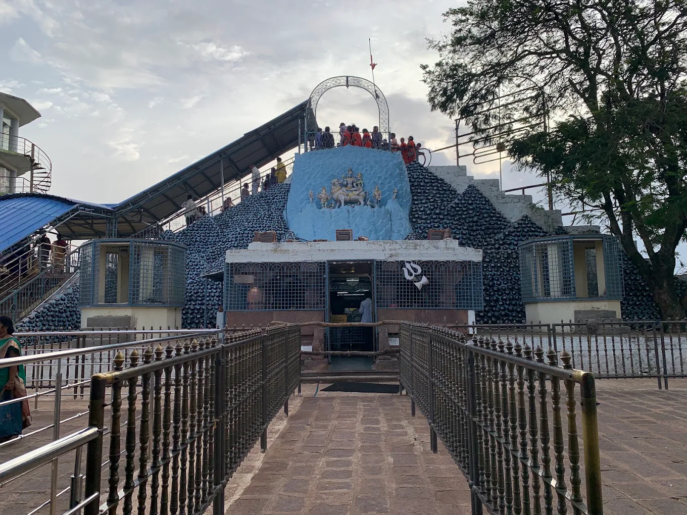 Sri Shikhareshwara swamy temple, photo 1 of 10