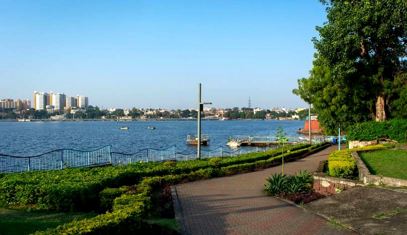 Upper Lake, photo 2 of 5