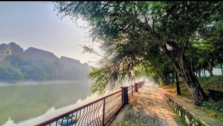 Purana Qila Lake, photo 4 of 7