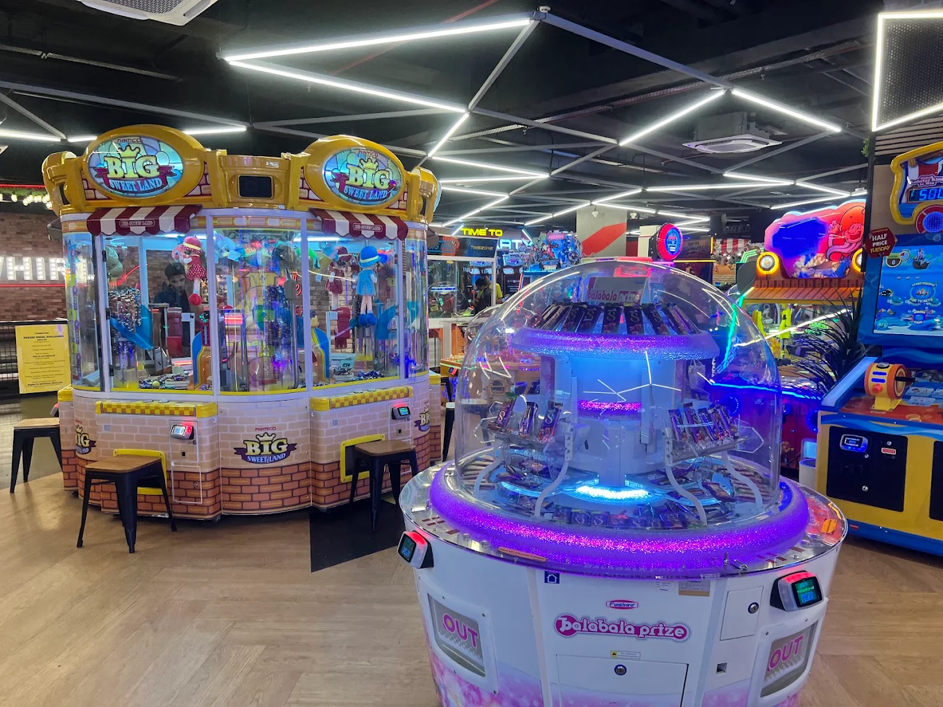 Timezone - Ambience Mall, Gurgaon, photo 4 of 8