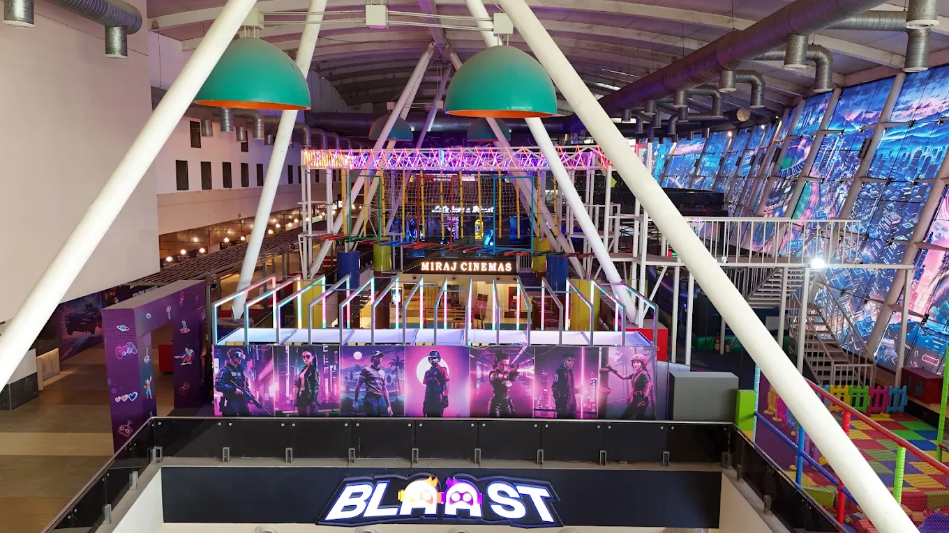 Entertainland Mall, photo 1 of 9