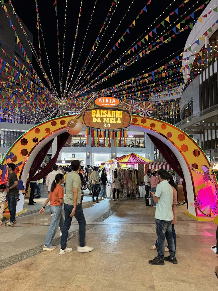 Fun City, photo 2 of 8