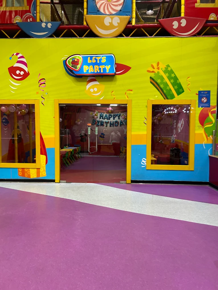 Fun City, photo 2 of 5