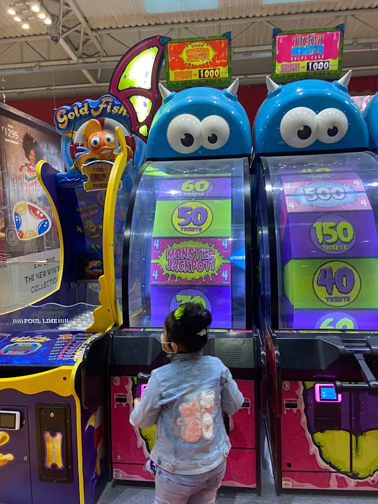 Fun City, photo 3 of 5