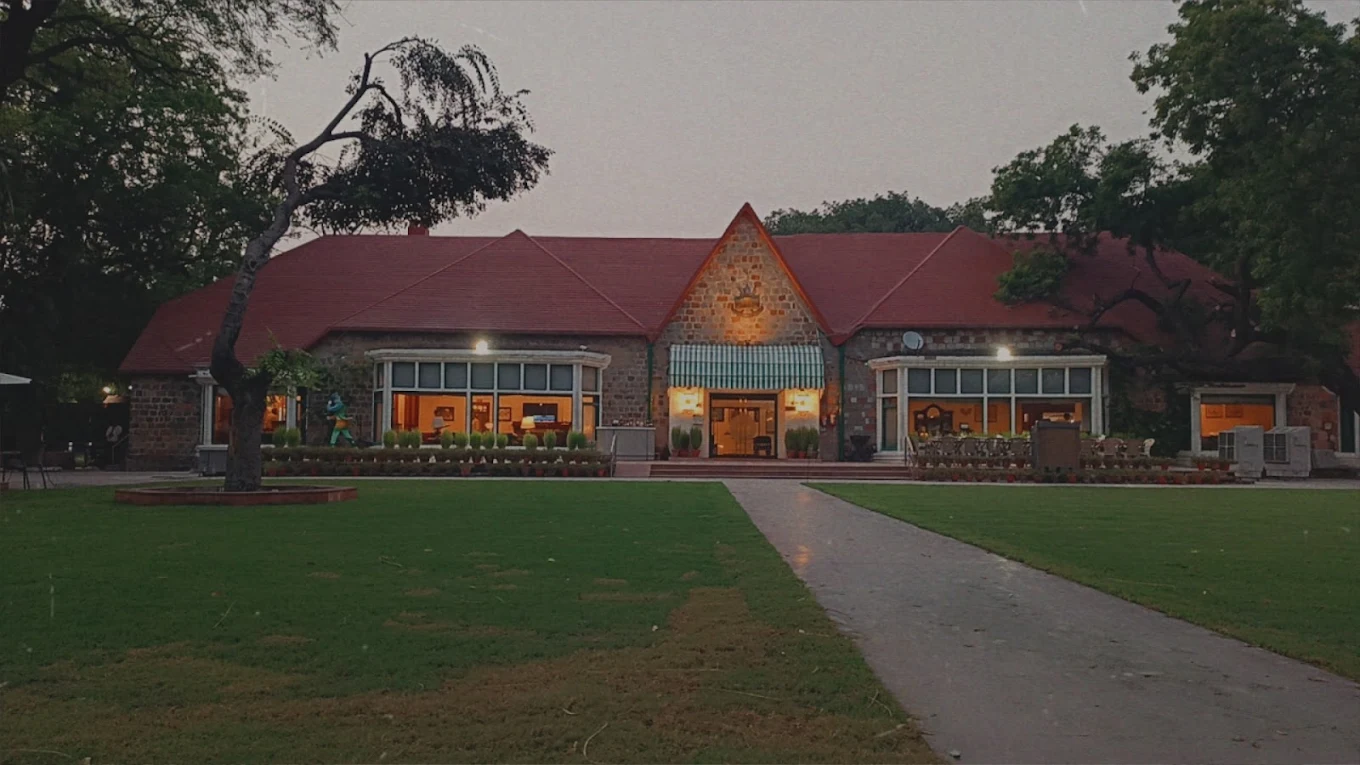 DLF Golf and Country Club, photo 1 of 6