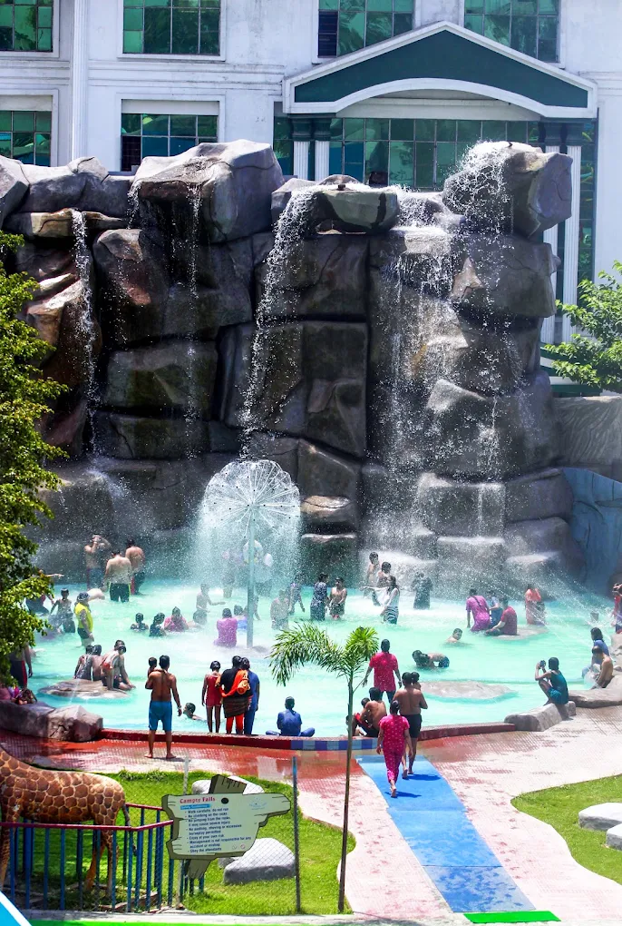 DRIZZLING LAND WATER AND AMUSEMENT PARK, photo 1 of 7