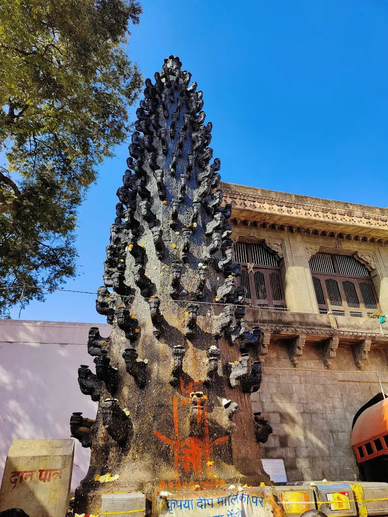 Shri Kaal Bhairav Temple, Ujjain, photo 2 of 8