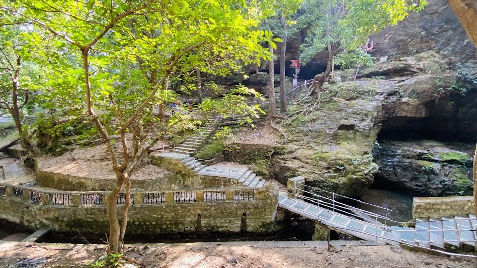 Bada Mahadev Temple, photo 1 of 7