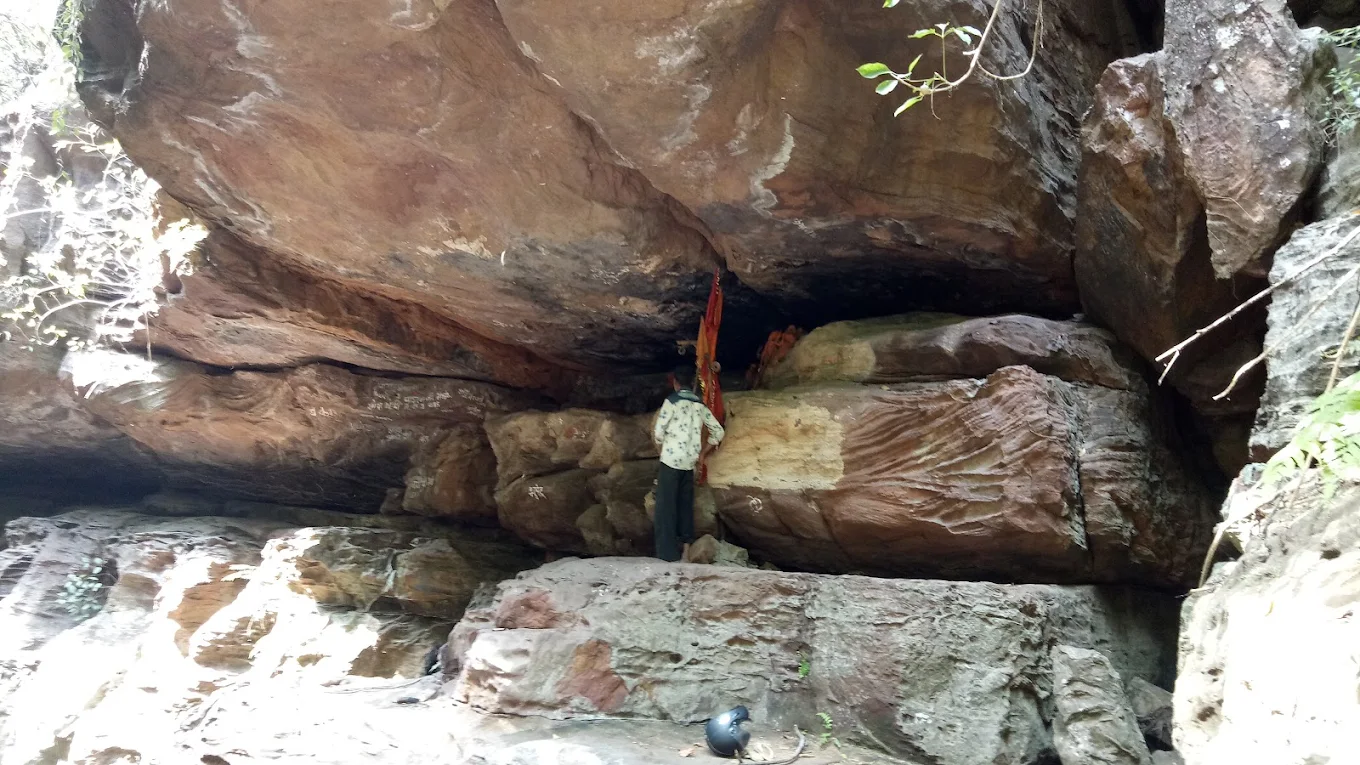 Chota Mahadev Temple Pachmarhi, photo 1 of 8