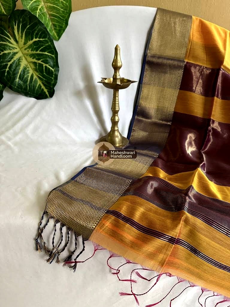 Maheshwari Handloom Works | Maheshwari Sarees & Suits Manufacturers & Wholesalers, photo 3 of 9