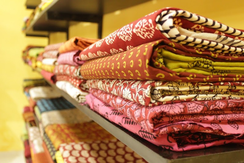 Maheshwari Handloom Works | Maheshwari Sarees & Suits Manufacturers & Wholesalers, photo 4 of 9