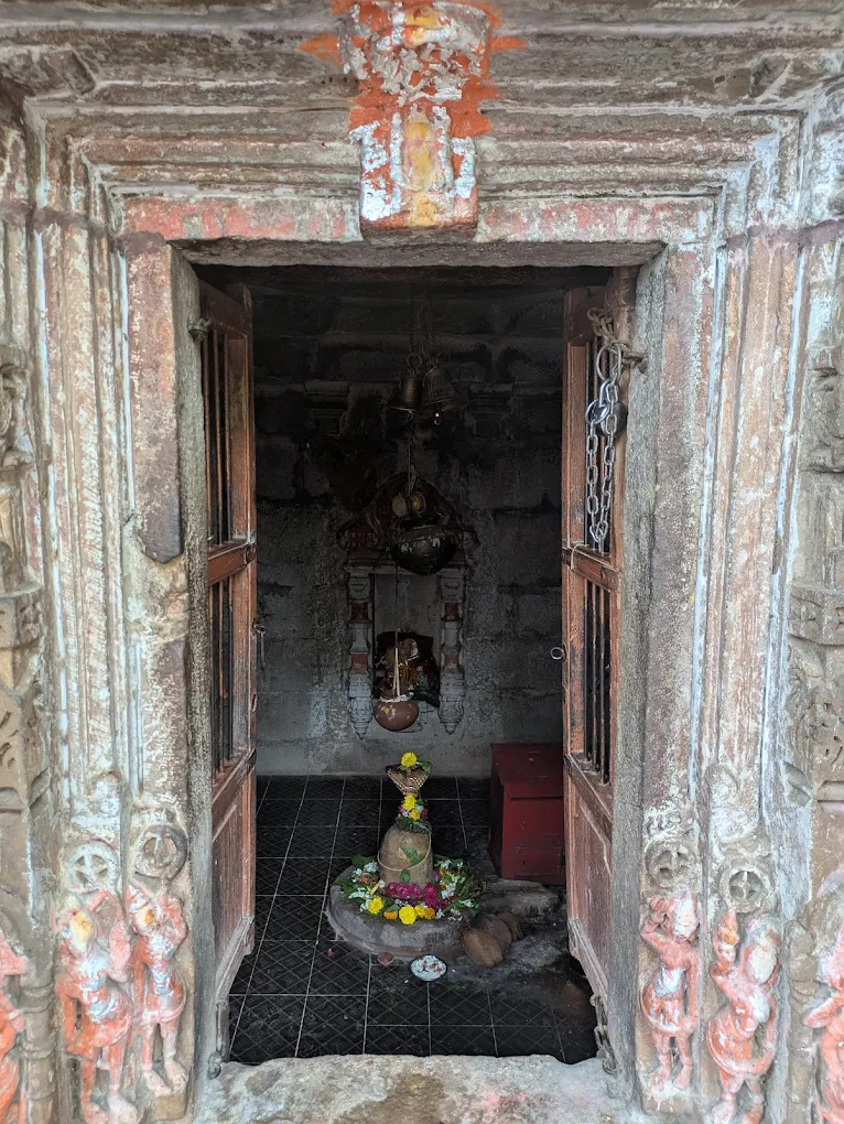 Kedareshwar Temple, photo 4 of 7