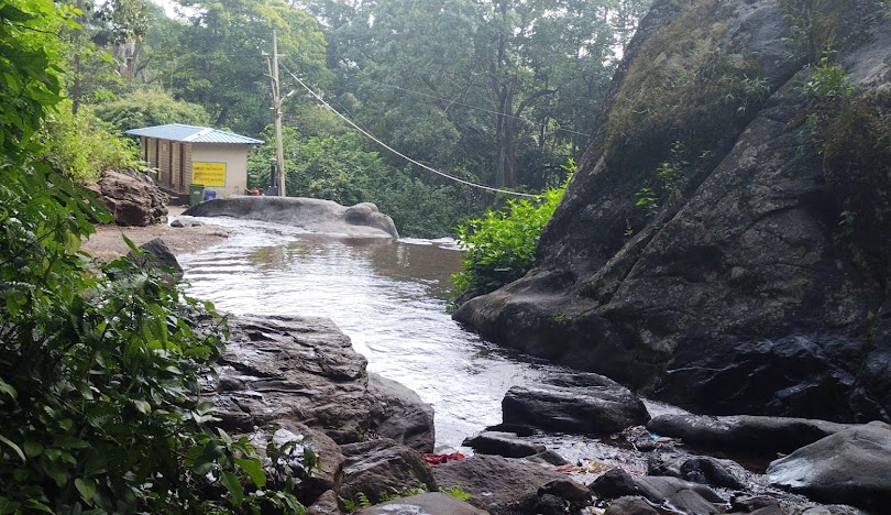 Kallathigiri Falls, photo 1 of 7