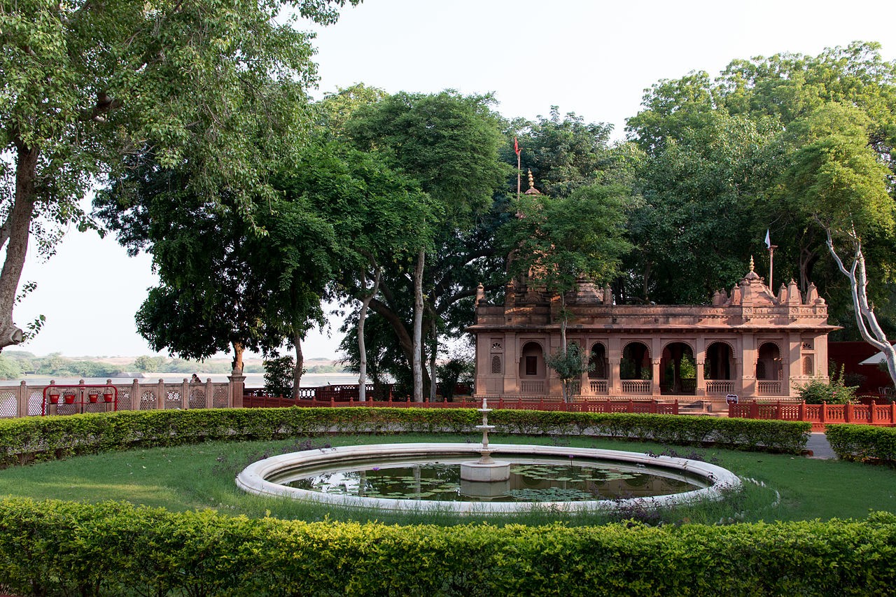 Gajner Palace, photo 1 of 8