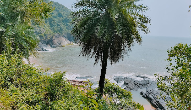 Paradise Beach, photo 4 of 15