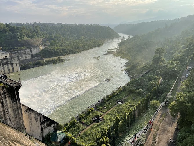 Hasdeo Bango Dam, photo 1 of 8