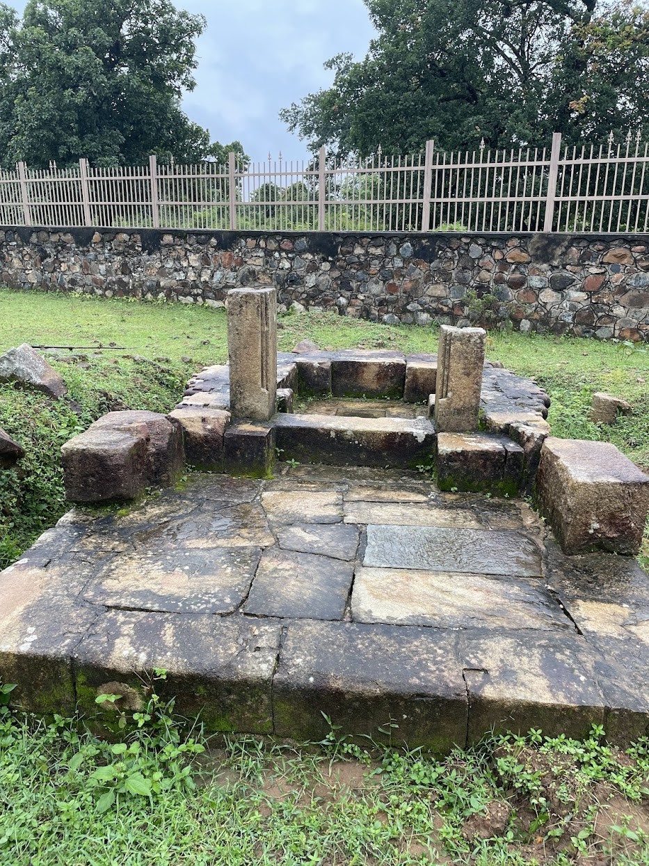 Ganesh Temple Barsur, photo 4 of 8