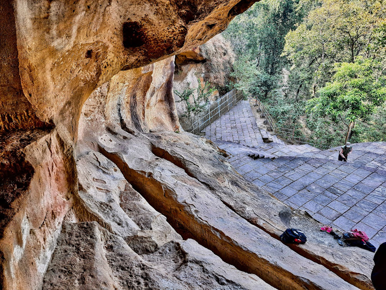 jogimara caves, photo 1 of 9