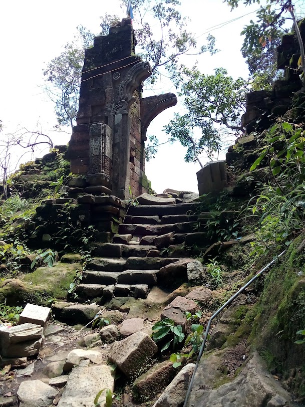 jogimara caves, photo 3 of 9