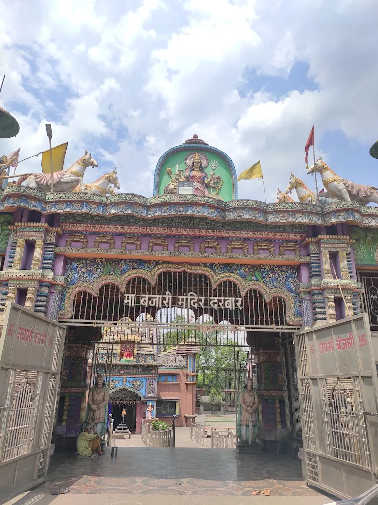 Banjari Temple, photo 2 of 9