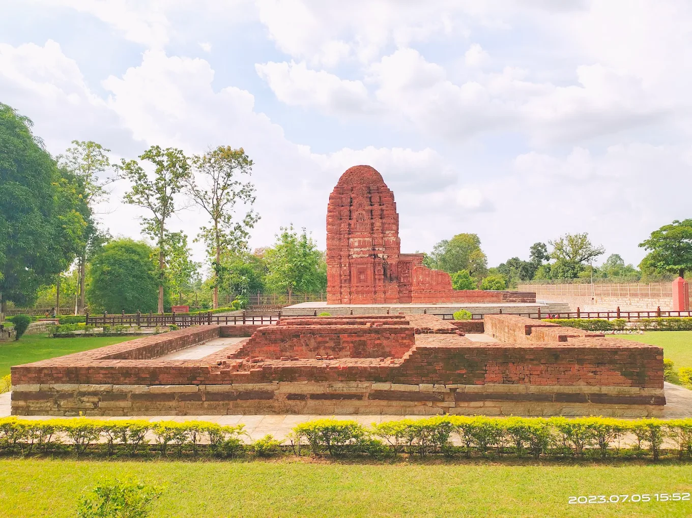Sri Laxman Temple, photo 4 of 8