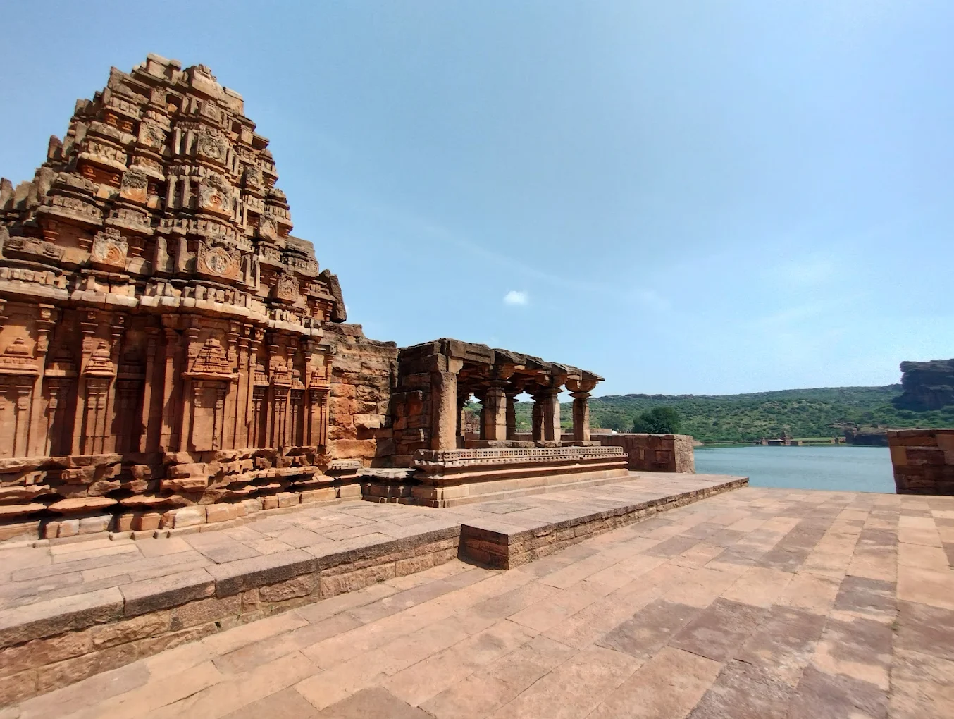 Badami Cave Temples, photo 1 of 9