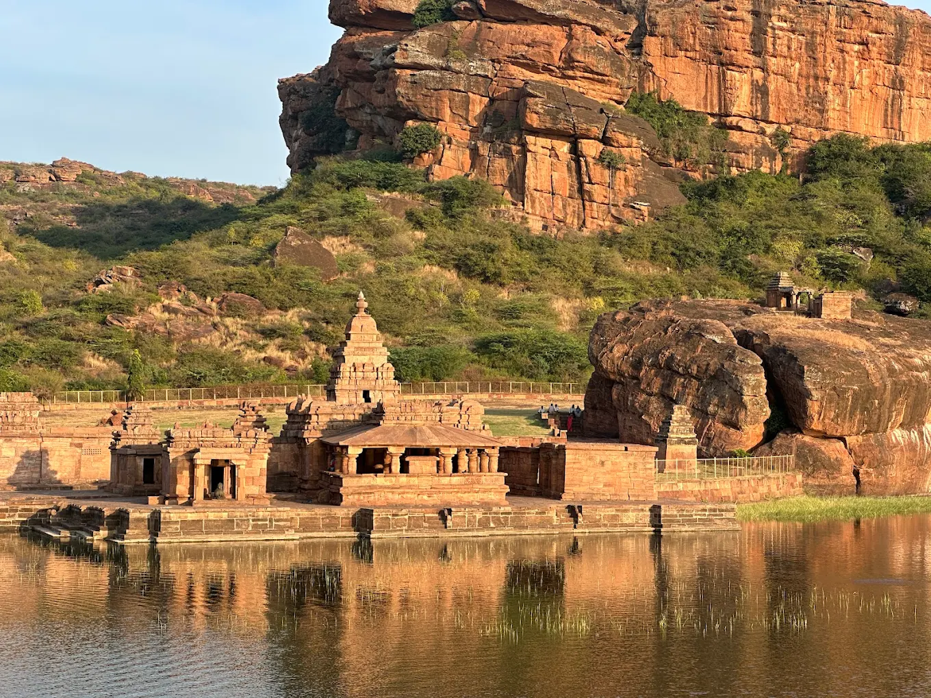 Badami Cave Temples, photo 4 of 9