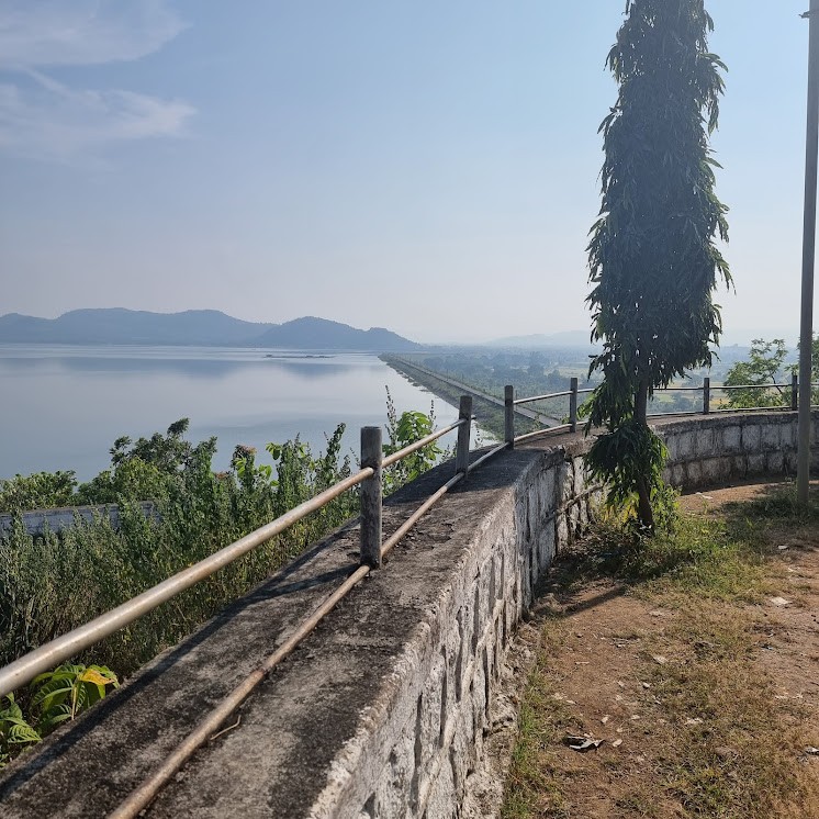 Dudhawa Dam, photo 1 of 9